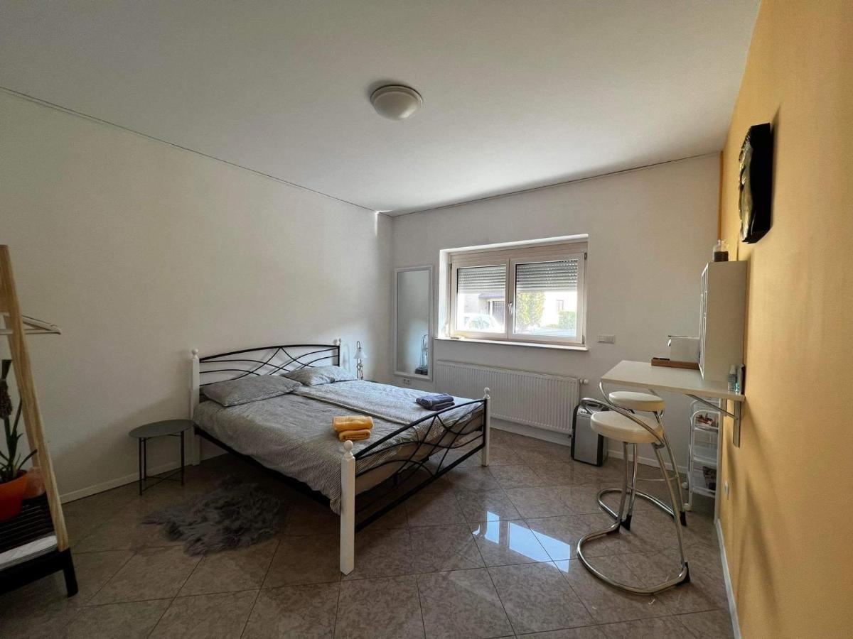 Bed And Breakfast Swallow Trzin Exterior foto