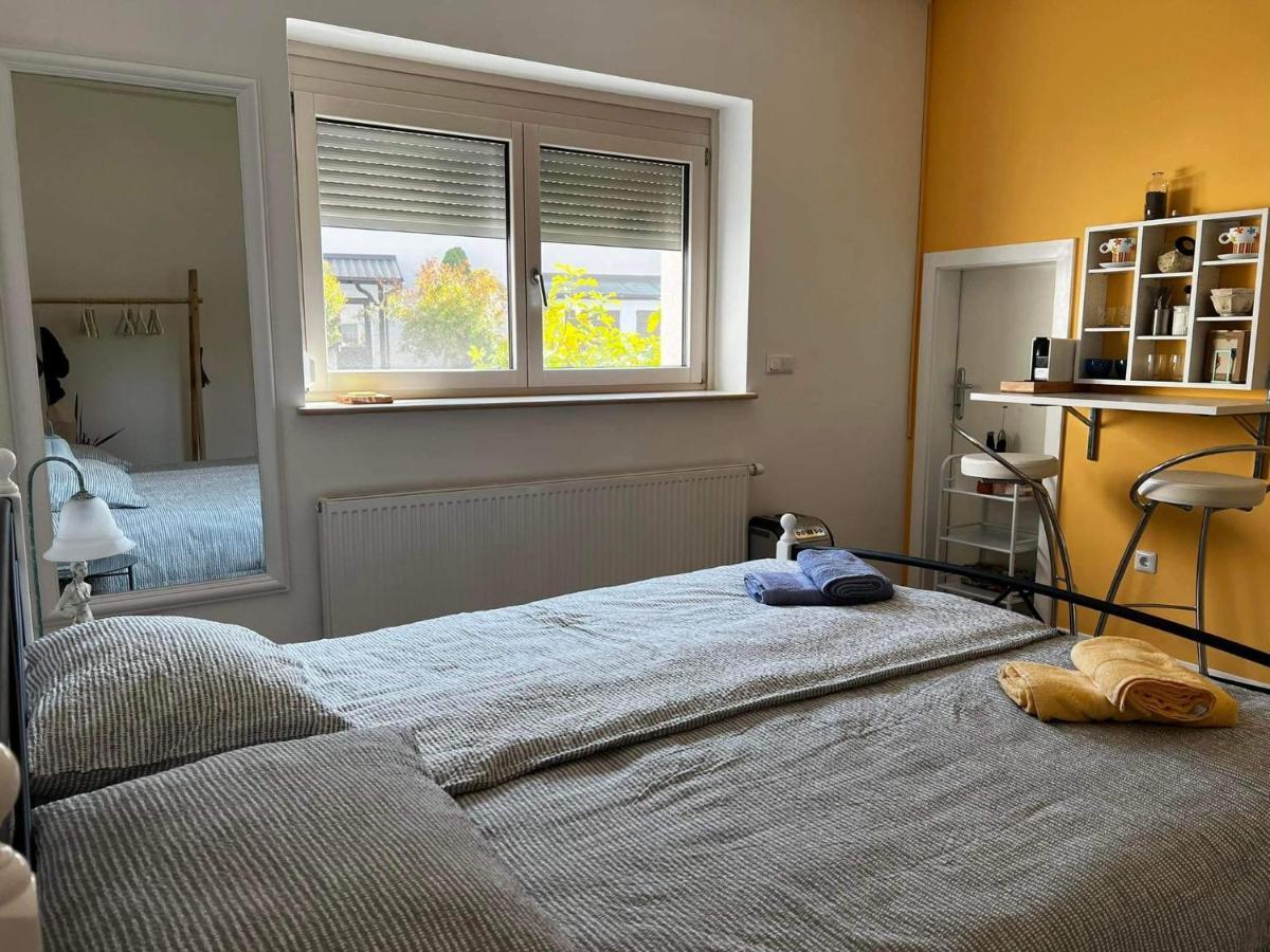 Bed And Breakfast Swallow Trzin Exterior foto